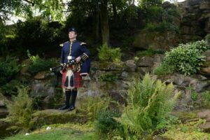 bagpipe player near me